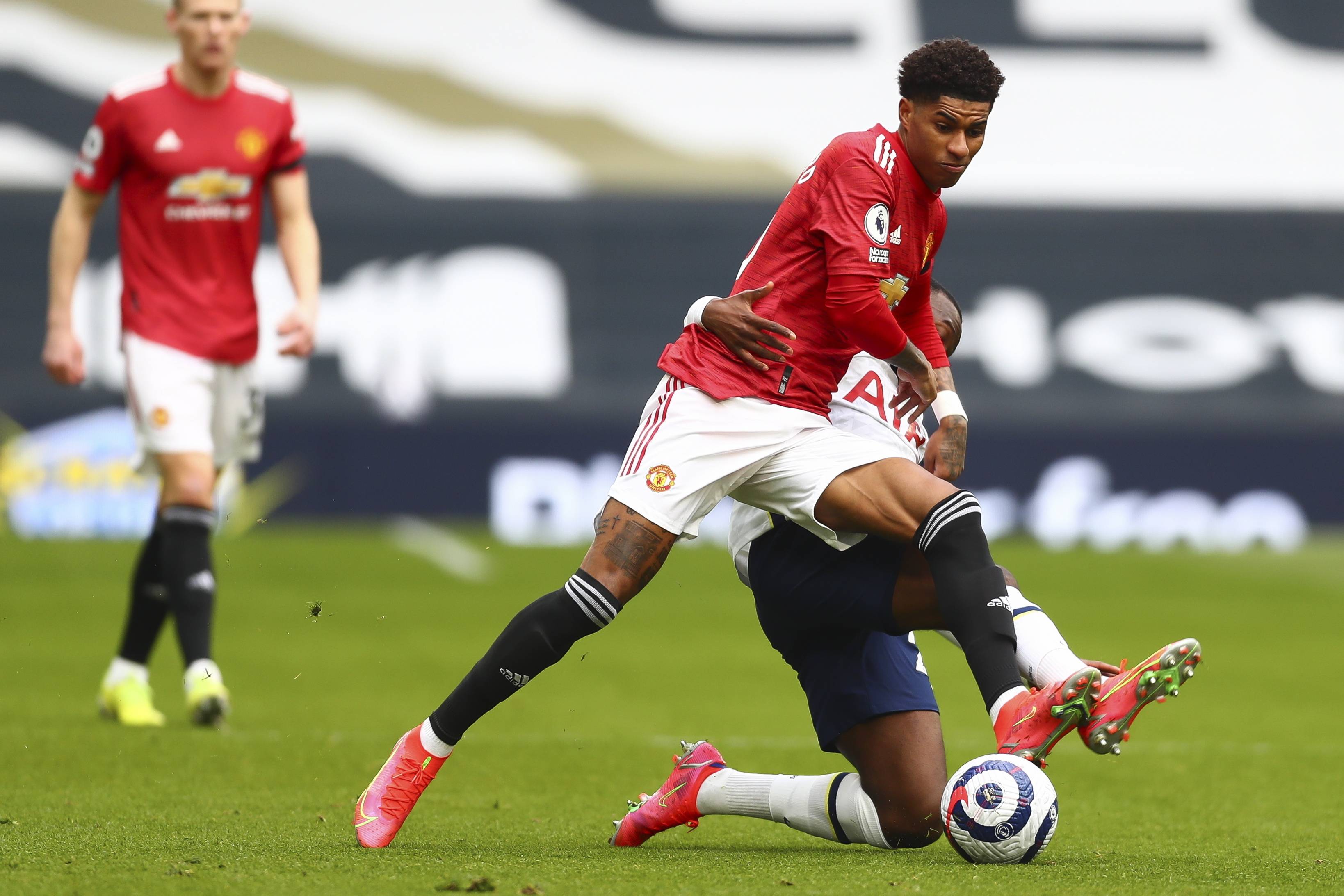 现出色却止 现出色却止